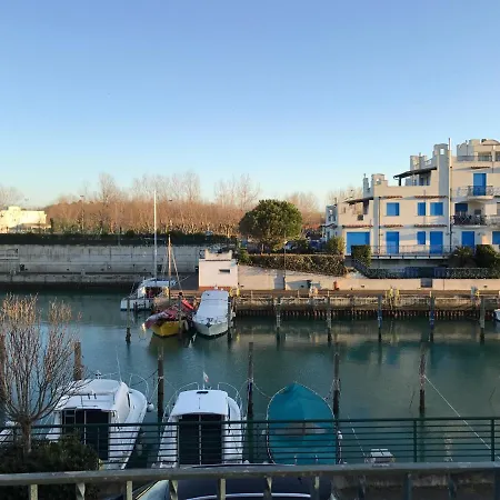 Apartment Luminoso Sulla Darsena Portoverde *